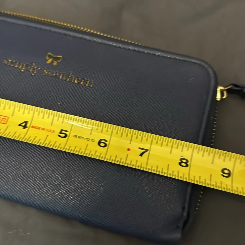 Simply Southern navy clutch With Numerous‎ Pockets Card Holder Slots Zip Pocket
